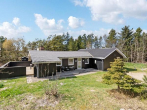 Holiday Home Mikaela - 1km from the sea by Interhome Mølby